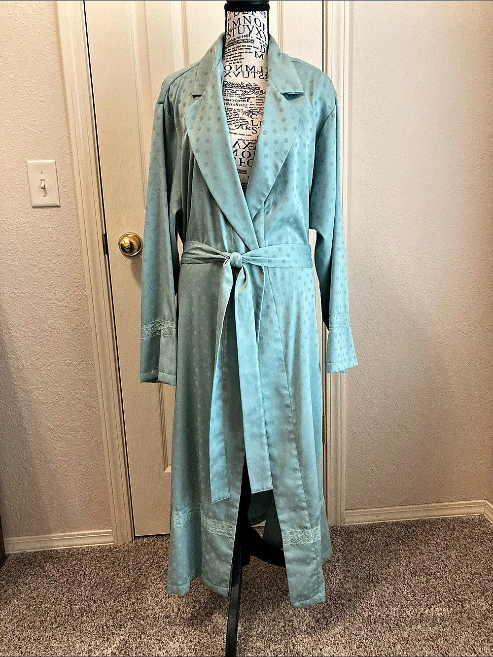 Cabernet Polka Dot Trench Coat in Blue Size XL